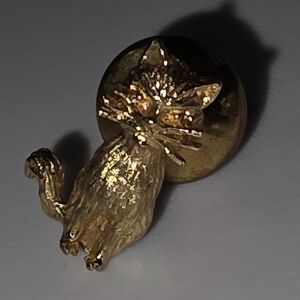 Tiny Cat Brooch